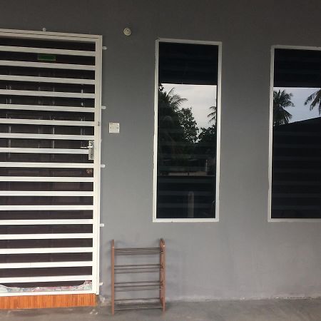 Roomstay Zulmi Arau Eksteriør billede